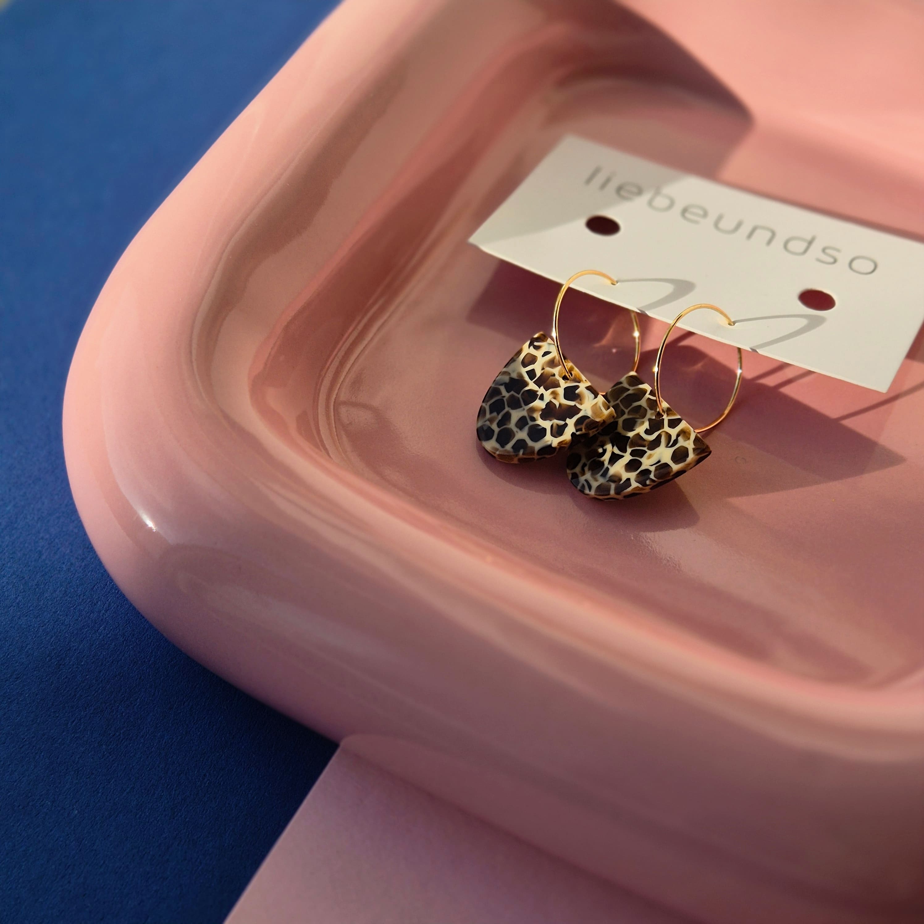 New Leo Hoops