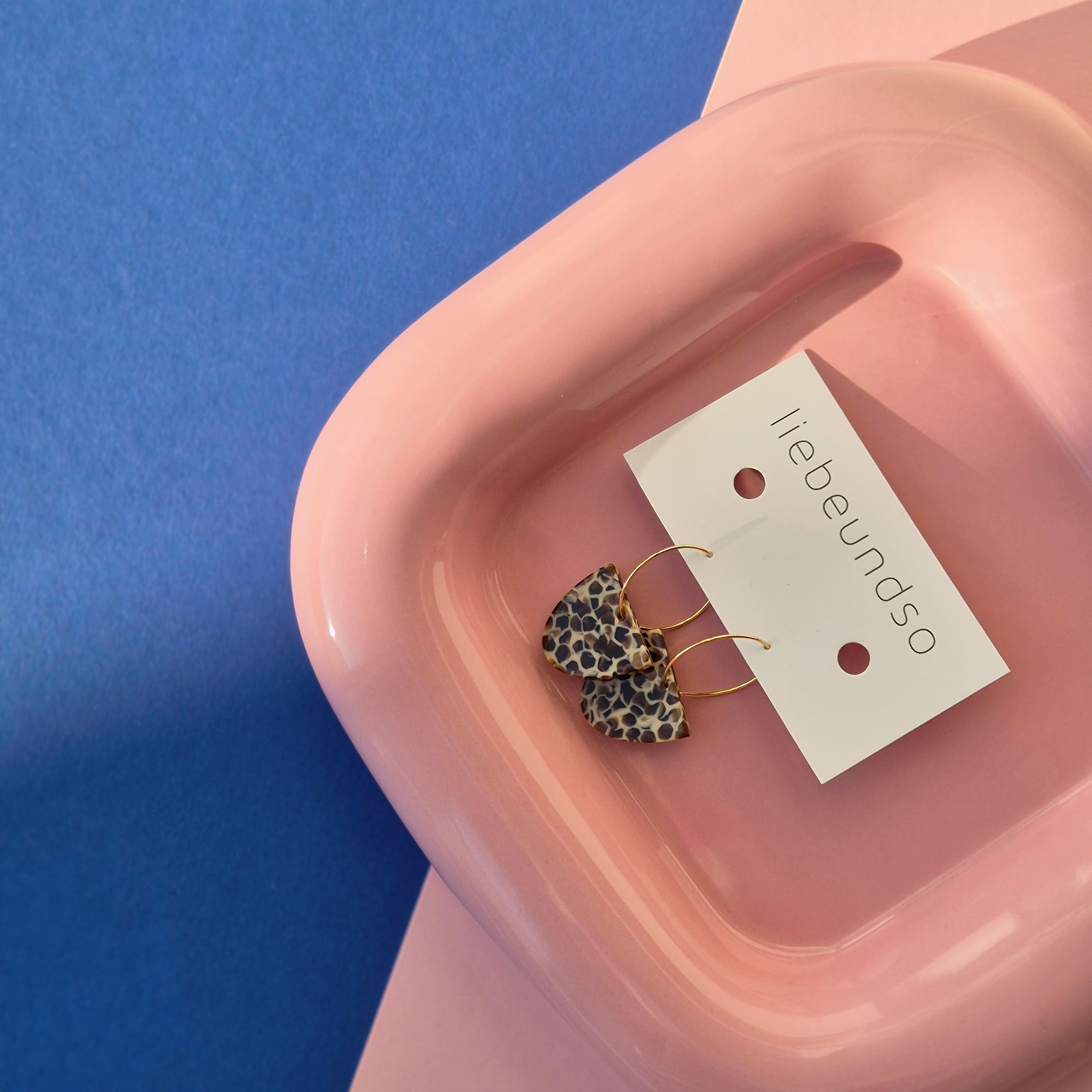 New Leo Hoops